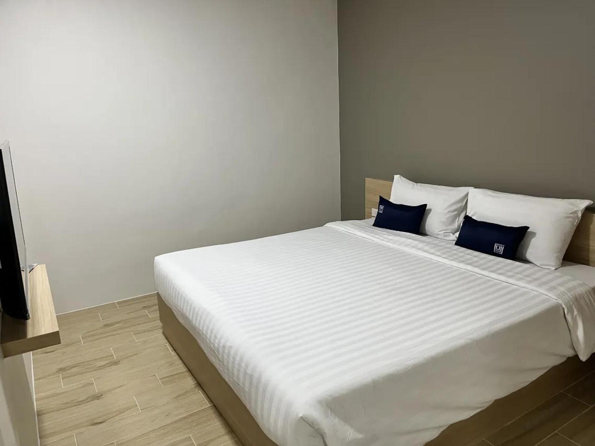 Zayn Express & Suites Бангкок Экстерьер фото